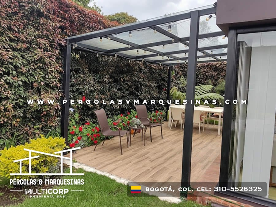 Pérgola metálica en policarbonato retráctil para terraza y jardín en Bogotá, Colombia. Multicorp Ingeniería SAS. Pérgola metálica en policarbonato retráctil para terraza y jardín en Bogotá, Colombia. Multicorp Ingeniería SAS.
