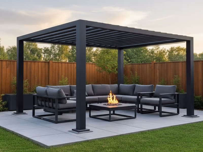 Cubierta retráctil para protección de terrazas sobre pérgola metálica en Bogotá, Colombia. Multicorp Ingeniería SAS.